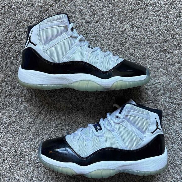 Nike Air Jordan 11 Concord Size 5.5 Youth (Size 7 Women's) - Picture 1 of 8